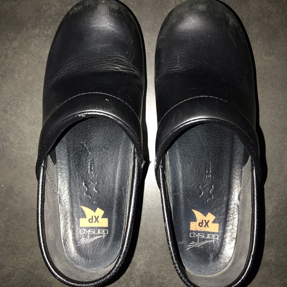 Dansko XP size 38 clogs